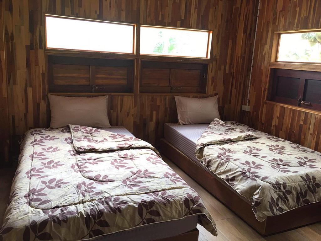 Saduemuenghomestay Phrae Eksteriør billede
